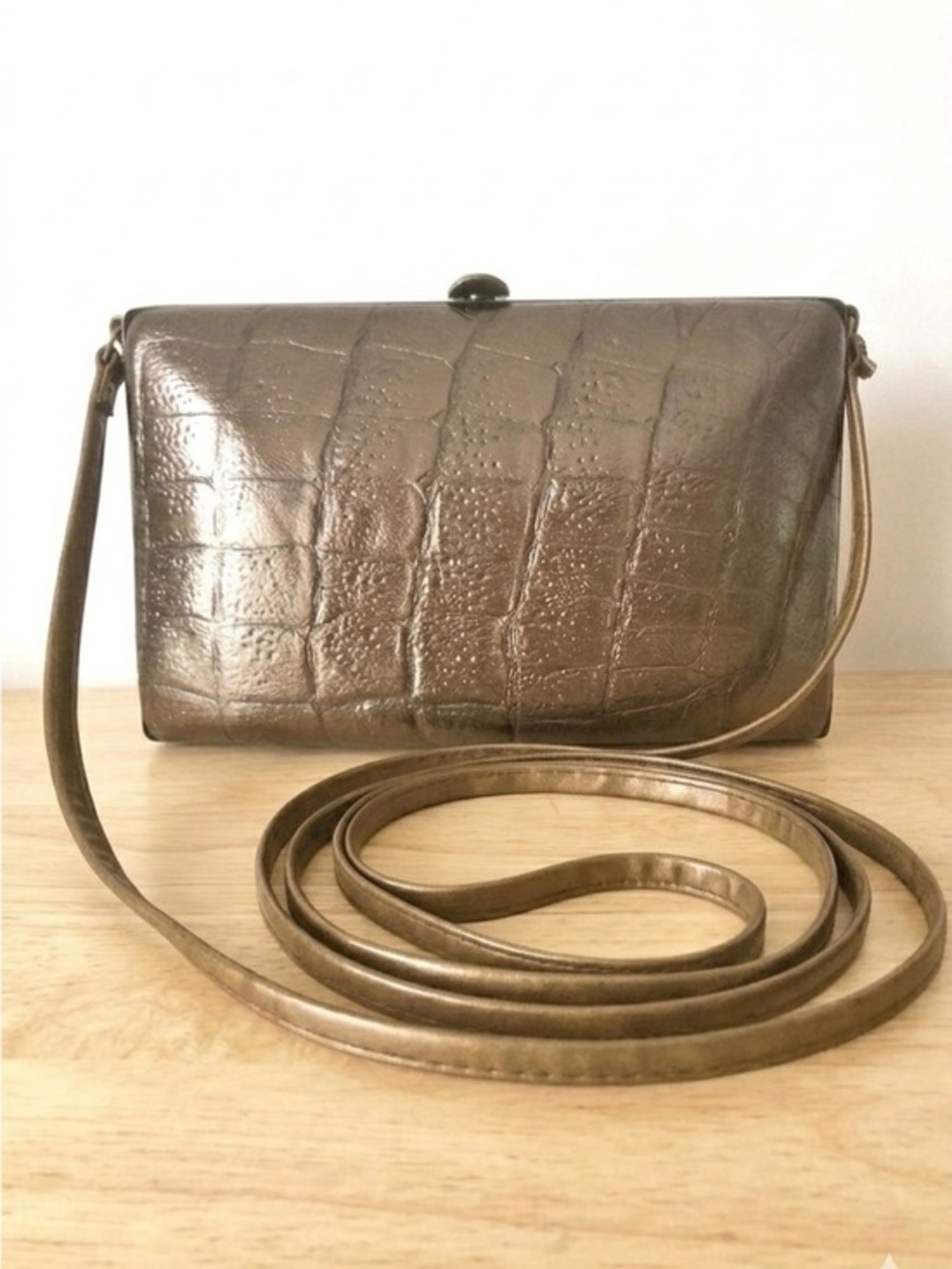 Vintage 1960s 70s Metallic Bronze Mock Croc Frame Bag Made in Italy Mid-Century